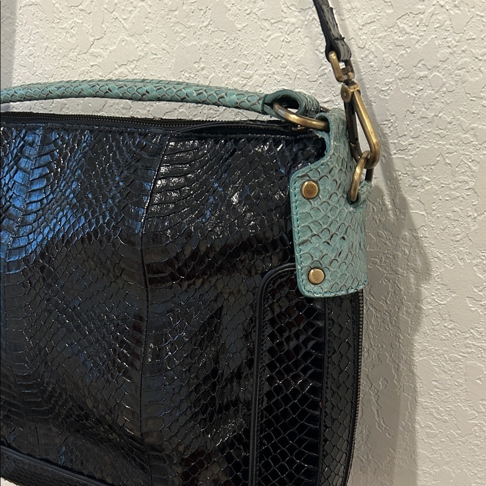 Derek Lam’s Spring 2012 Handbag Made From Python - Picture 14 of 16
